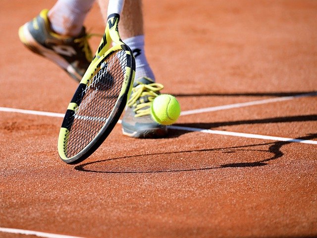 Pourquoi suivre un stage de tennis pour adultes