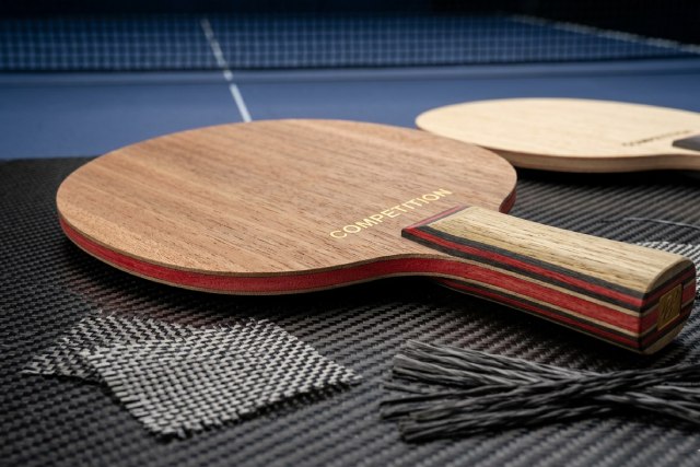 Raquettes de compétition : quels matériaux assurent la meilleure performance au ping-pong ?